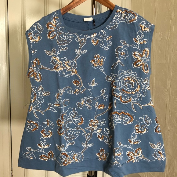 ANTHROPOLOGIE (Akemi & Kin) Short Sleeved Top with embroidery and sequin - Picture 1 of 7